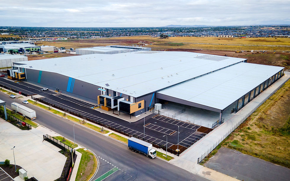 Image 2: Daikin Australia General Manager – Supply Chain Management & IT, Michael Trad, addressing the guest and acquainting them to the exceptional features of the warehouse facility.